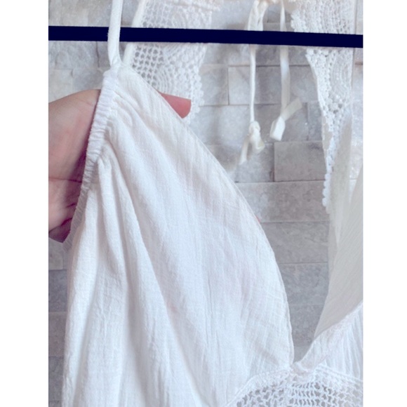 White Crochet Lace Open Back Boho Mini Dress - Picture 5 of 11